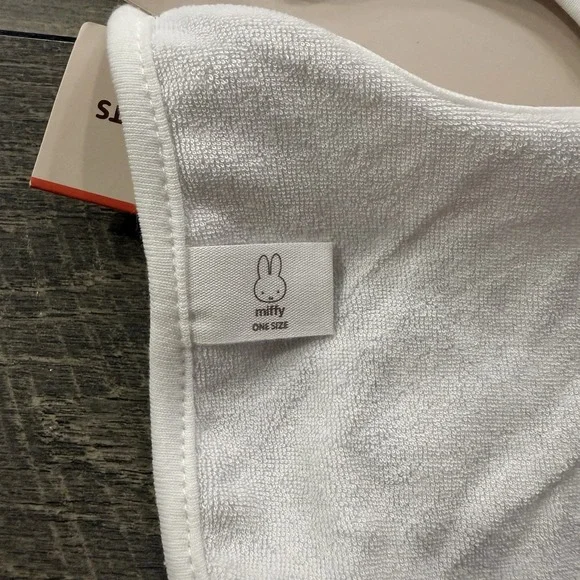 MIFFY Bunny Baby Bib Set 4 Pc Stripes White Beige Kawaii 0-9 Months One Size NWT - Picture 6 of 9